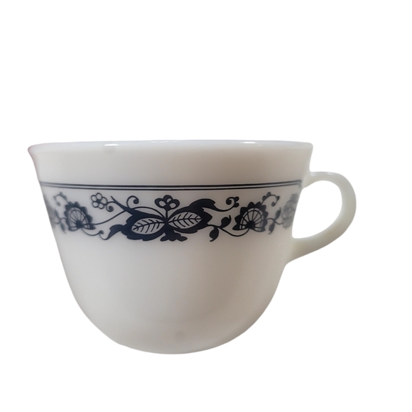 Vintage Pyrex Old Town Blue Onion set of 5 Coffee Tea Cup Mugs - Picture 3 of 10